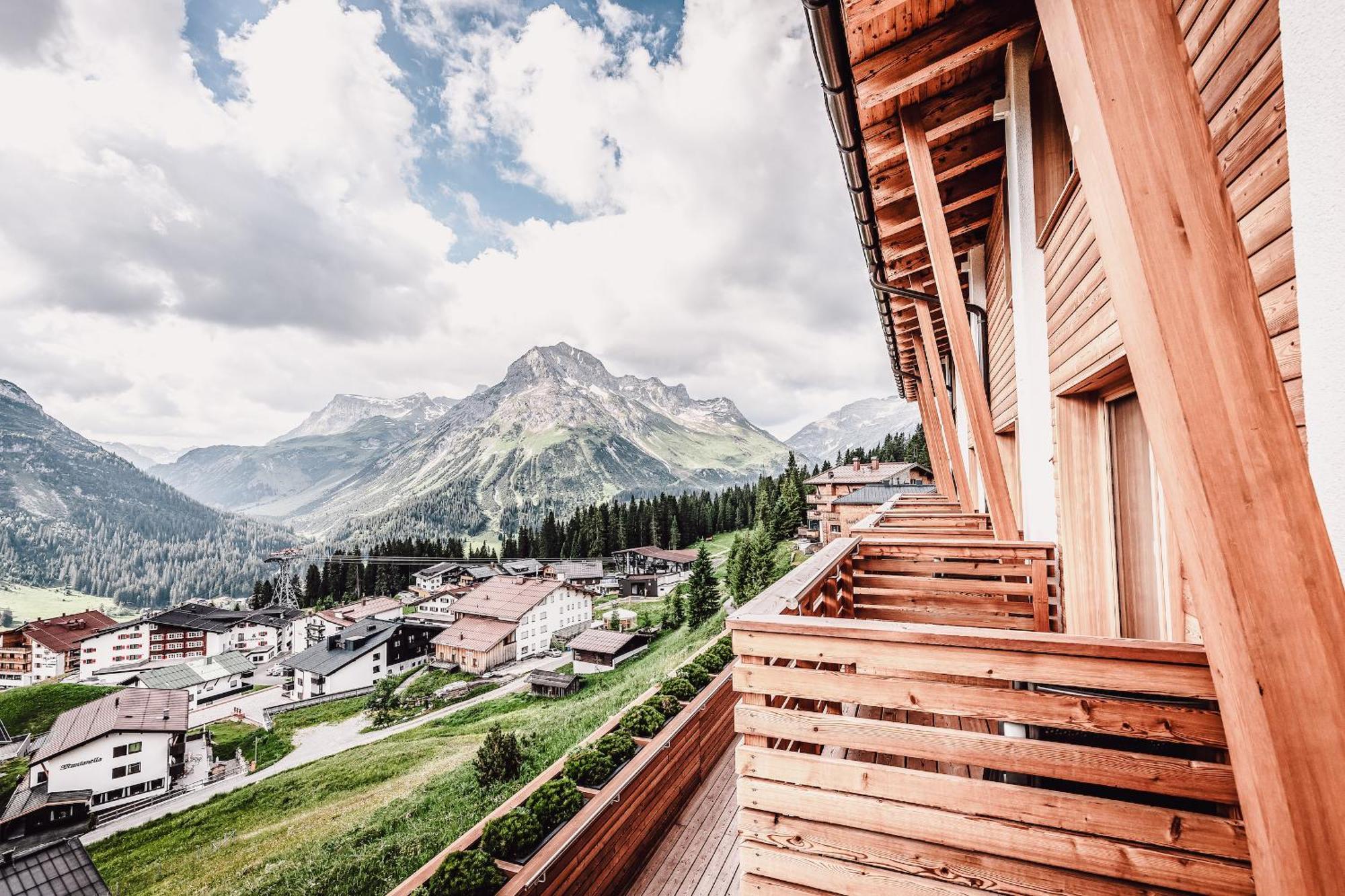 Hotel Goldener Berg Lech am Arlberg Exterior foto